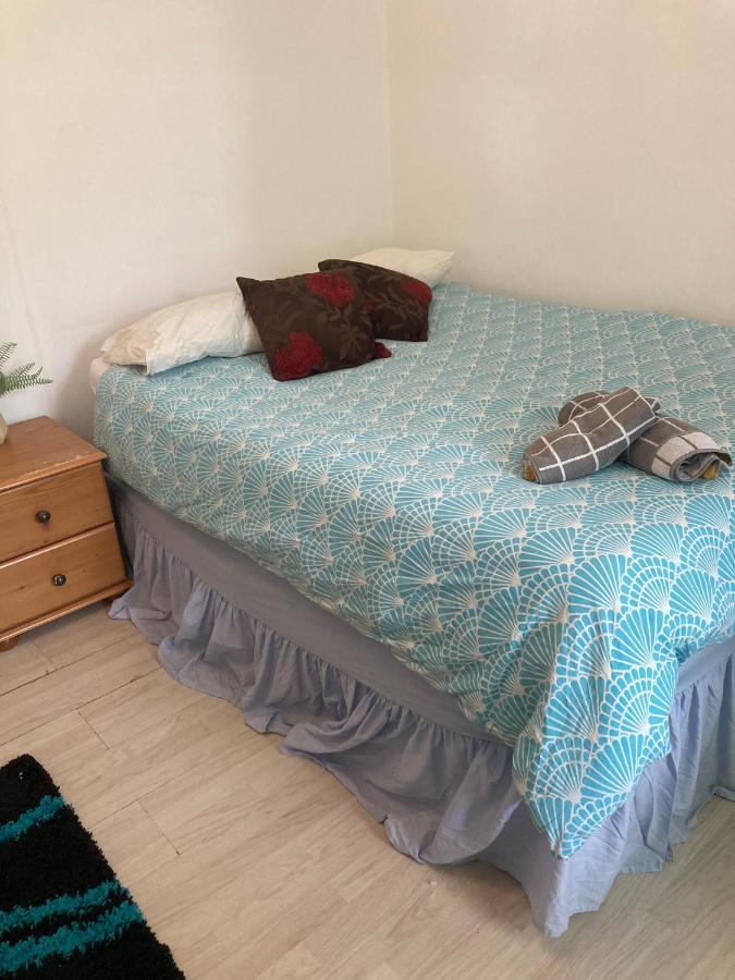 Family Room With Shared Kitchen And Bathroom In Angel Zone 1 *